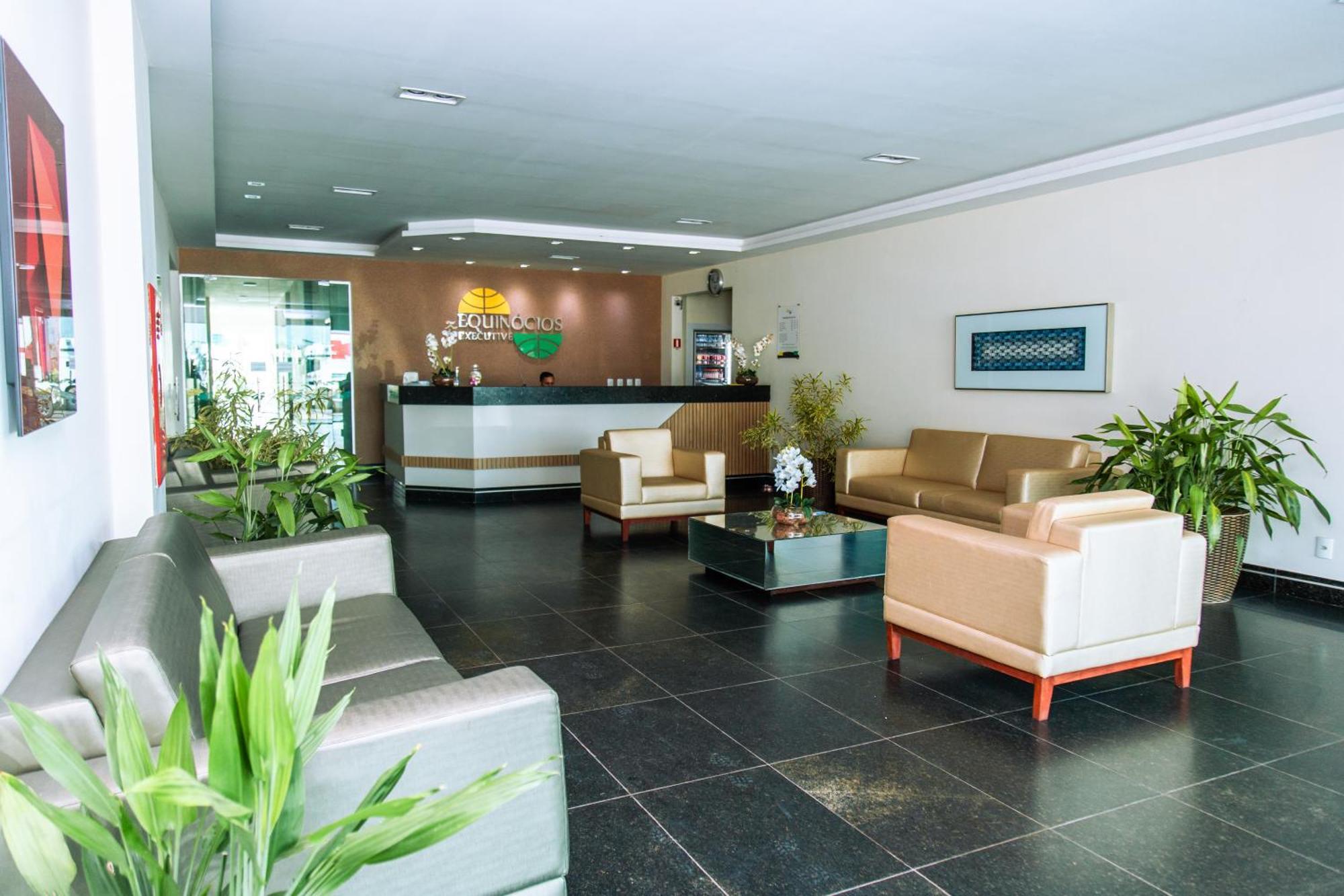 Hotel Equinocios Executive Barcarena Extérieur photo