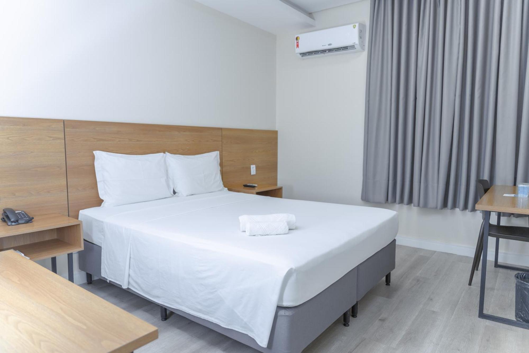 Hotel Equinocios Executive Barcarena Extérieur photo